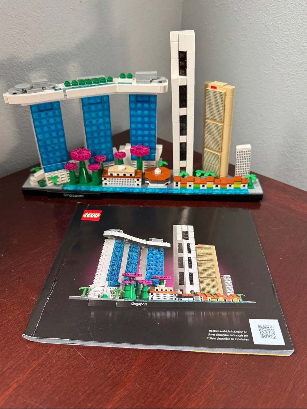 LEGO Singapore Skyline 21057 Complete set with manual